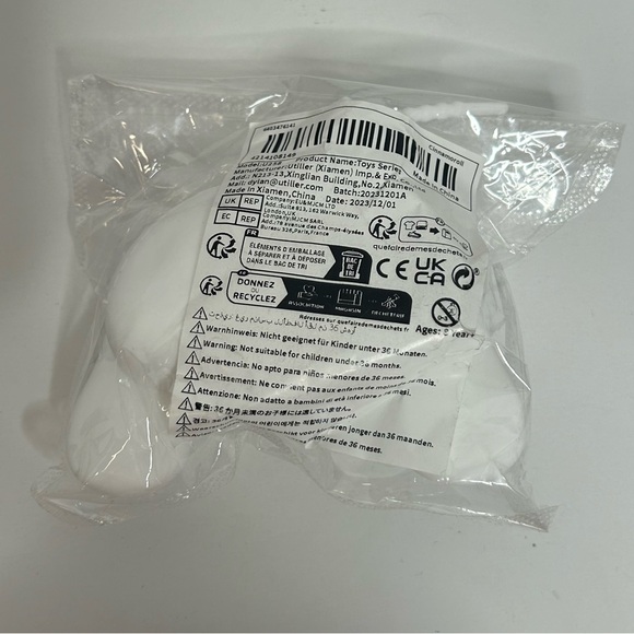 Cinnamaroll Silicone Coin Pouch Keychain - Picture 5 of 6